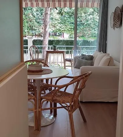 Marina's Calm Apartment